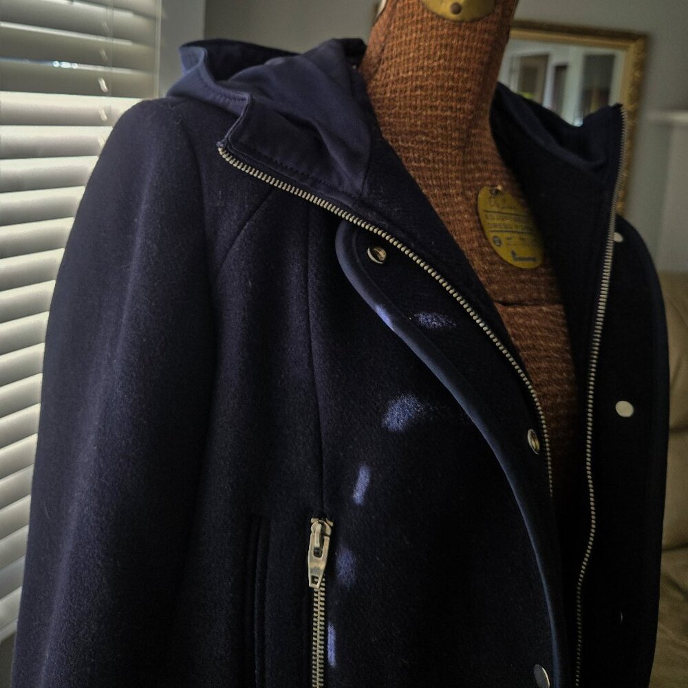 ZARA TRAFALUC NAVY BLUE SMART SHORT JACKET COAT SIZE MEDIUM HOODED. DRAWSTRING